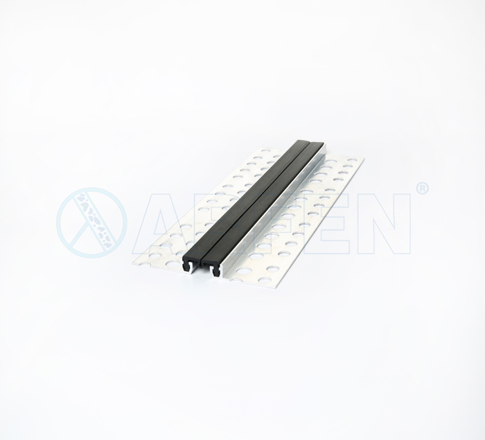 AR100-031